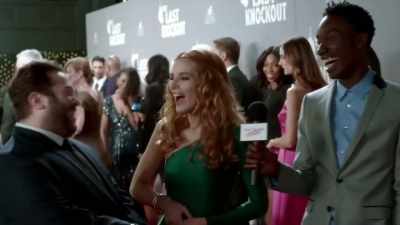 [laughing] Oh, my goodness. - Famous in Love