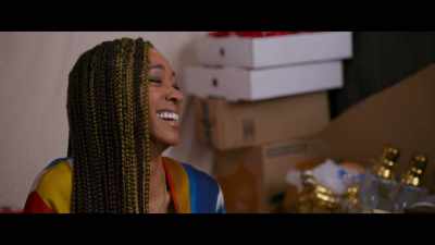 -[laughing] Oh, Roxy.
-[laughs] - Holiday Rush