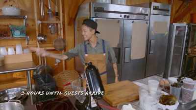 (laughing) - Restaurants at the End of the World