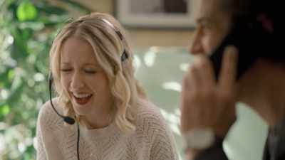 (laughing) - Holiday Hotline