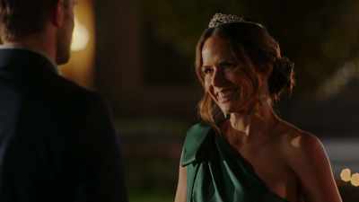 [laughing] - The Princess and the Bodyguard
