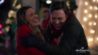 (laughing) - Making Spirits Bright