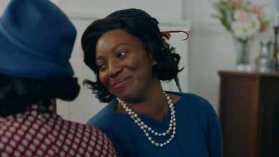[laughing] - Robin Roberts Presents: Mahalia