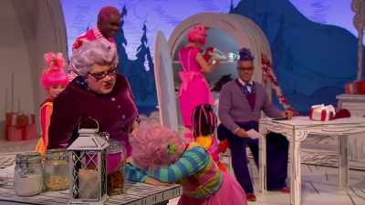 (laughing) - Dr. Seuss' The Grinch Musical