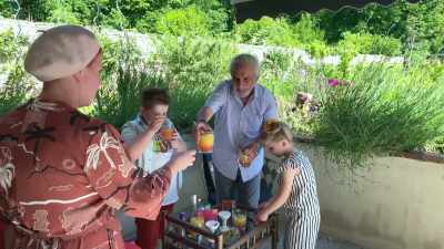 (laughing) - Escape to the Chateau: Make Do & Mend