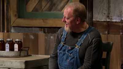 [laughing] - Moonshiners: Master Distiller