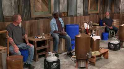 [laughing] - Moonshiners: Master Distiller