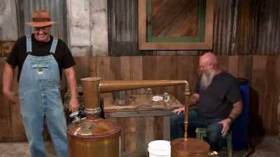 [laughing] - Moonshiners: Master Distiller