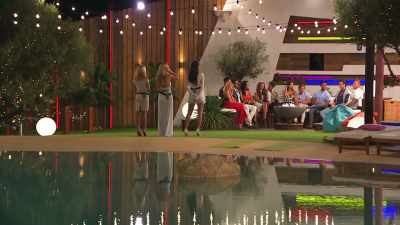 (LAUGHING) - Love Island