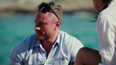 (LAUGHING) - Love Island