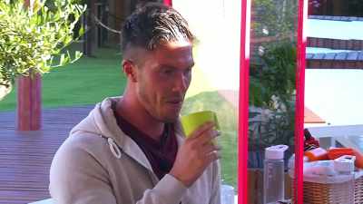 (LAUGHING) - Love Island
