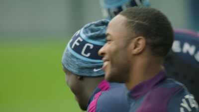 [laughing] - All or Nothing: Manchester City