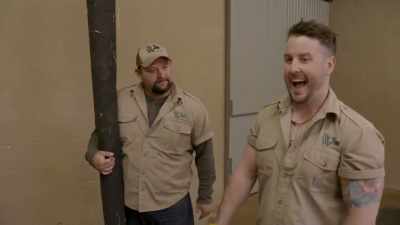 (laughing) - Secrets of the Zoo