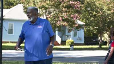 [LAUGHING] - Harlem Globetrotters: Play It Forward