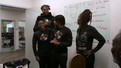 [LAUGHING] - Harlem Globetrotters: Play It Forward