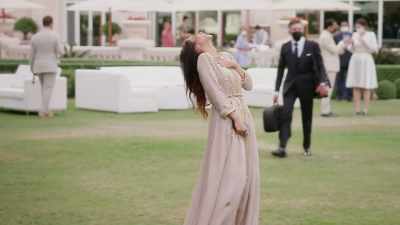 [laughing] - The Real Housewives of Dubai