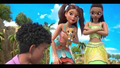 -[laughing]
-[Sasha] Excuse me. - Mermaid Magic