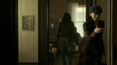 - [laughing]
- Yes, yes! Bye. - Hemlock Grove
