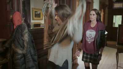 - (laughing) You're
gonna help huh. - Christmas at the Chateau