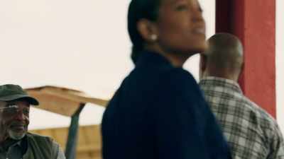 - ( laughs ) Brother.
- Hey, how you doin'? - Queen Sugar