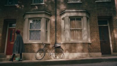 LAUGHS
Come on. Let's get out of here. - Call the Midwife