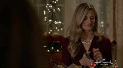 [LAUGHS] He seems nice. - Christmas in Love