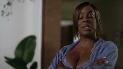 [ Laughs ] I am an
equal-opportunity lover. Ohh. - The Rookie: Feds