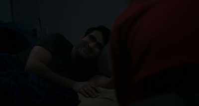 - [LAUGHS]
- I can't poo in your bathroom - The Big Sick
