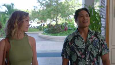 [laughs] I don't know, you did
pretty great up there yesterday. - Romance in Hawaii