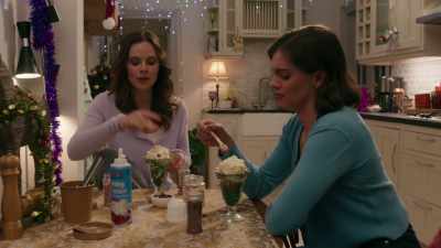 - (laughs) I don't
seem to recall - Christmas in Notting Hill