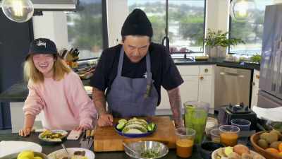 - [laughs] I just wanted to show you - Selena + Chef