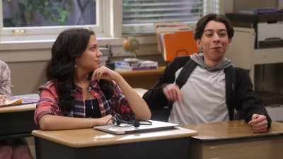 [laughs] Is that what-- Cheapest--
Amazing. [sighs] - Mr. Iglesias