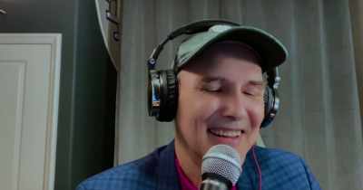 [laughs] - Norm Macdonald: Nothing Special