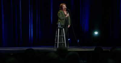 [LAUGHS] - Kathleen Madigan: Hunting Bigfoot