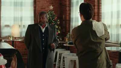 -[laughs] - A Not So Royal Christmas