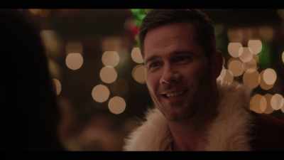 [laughs] - Catch Me If You Claus