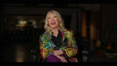 [laughs] - Women Who Rock