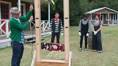 [laughs] - Jackass Forever