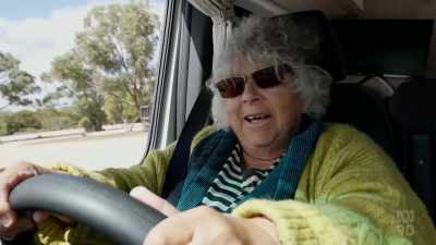 (LAUGHS) - Miriam Margolyes: Australia Unmasked