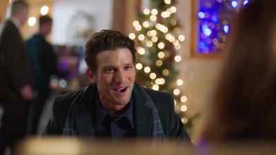 (laughs) - Hanukkah on the Rocks