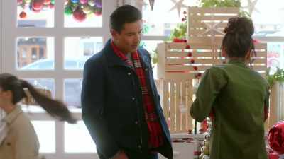 - [laughs] - Holiday in Santa Fe