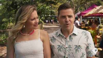 [laughs] - You Had Me at Aloha