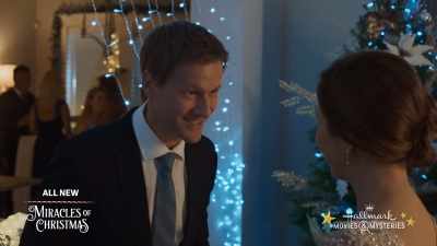 [laughs] - A Glenbrooke Christmas