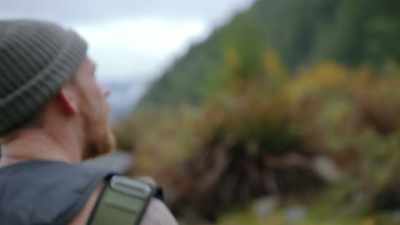 (laughs) - Chefs vs Wild