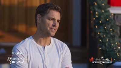 [LAUGHS] - A Godwink Christmas: Second Chance, First Love