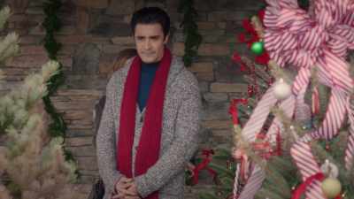 [laughs] - A Taste of Christmas