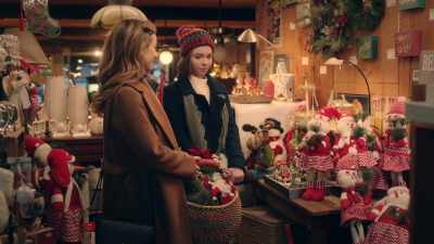 [laughs] - A Taste of Christmas
