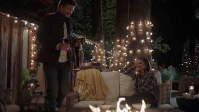 [laughs] - Christmas Unleashed