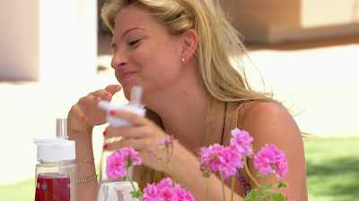 (LAUGHS) - Love Island