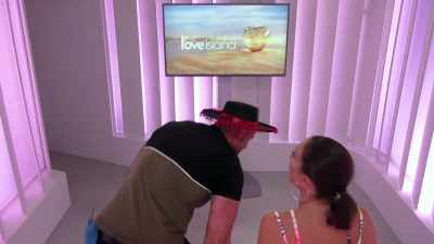 (LAUGHS) - Love Island